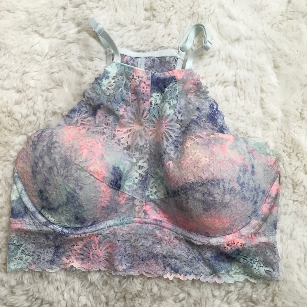 PINK by Victoria’s Secret Flowery Lace Bralette